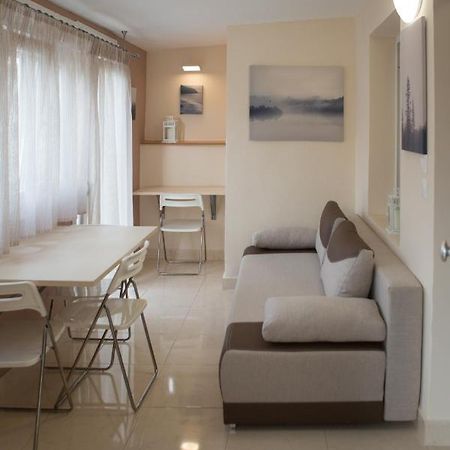 Kosmos Service Apartment Modern Spirit City Center With Additional Cost Parking Салоники Экстерьер фото