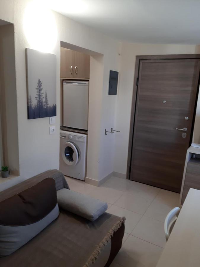 Kosmos Service Apartment Modern Spirit City Center With Additional Cost Parking Салоники Экстерьер фото
