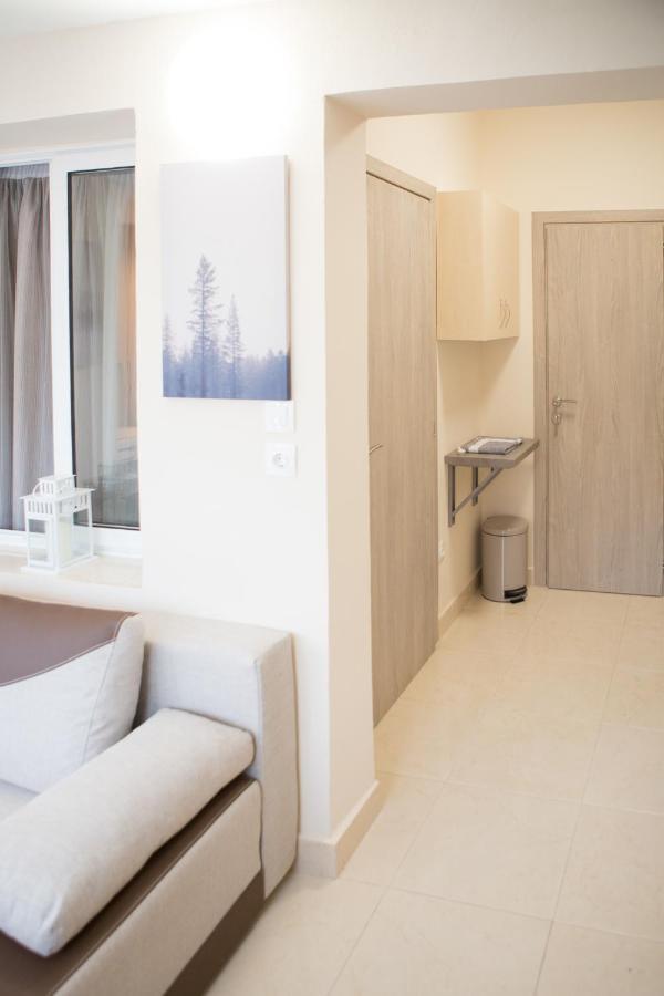 Kosmos Service Apartment Modern Spirit City Center With Additional Cost Parking Салоники Экстерьер фото